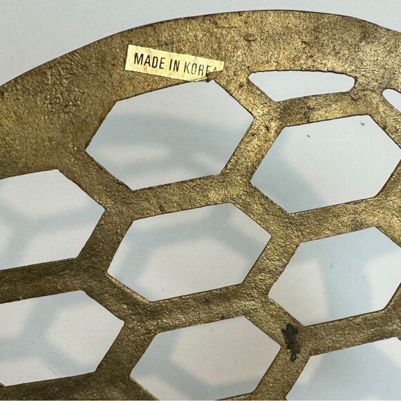 Vintage Etched Brass Turtle Trivet Made in Korea - Picture 3 of 6